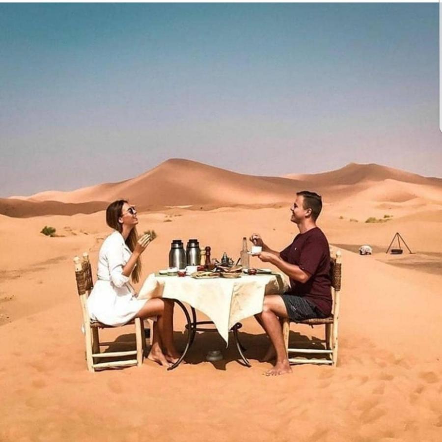 Sahara family camp Merzouga Bagian luar foto